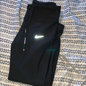 Nike Pro dri- fit leggings